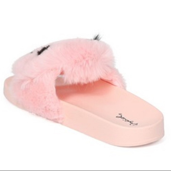 *LAST ONE sz 6* Faux Fur Pink Smile Slippers NWT - Picture 4 of 5